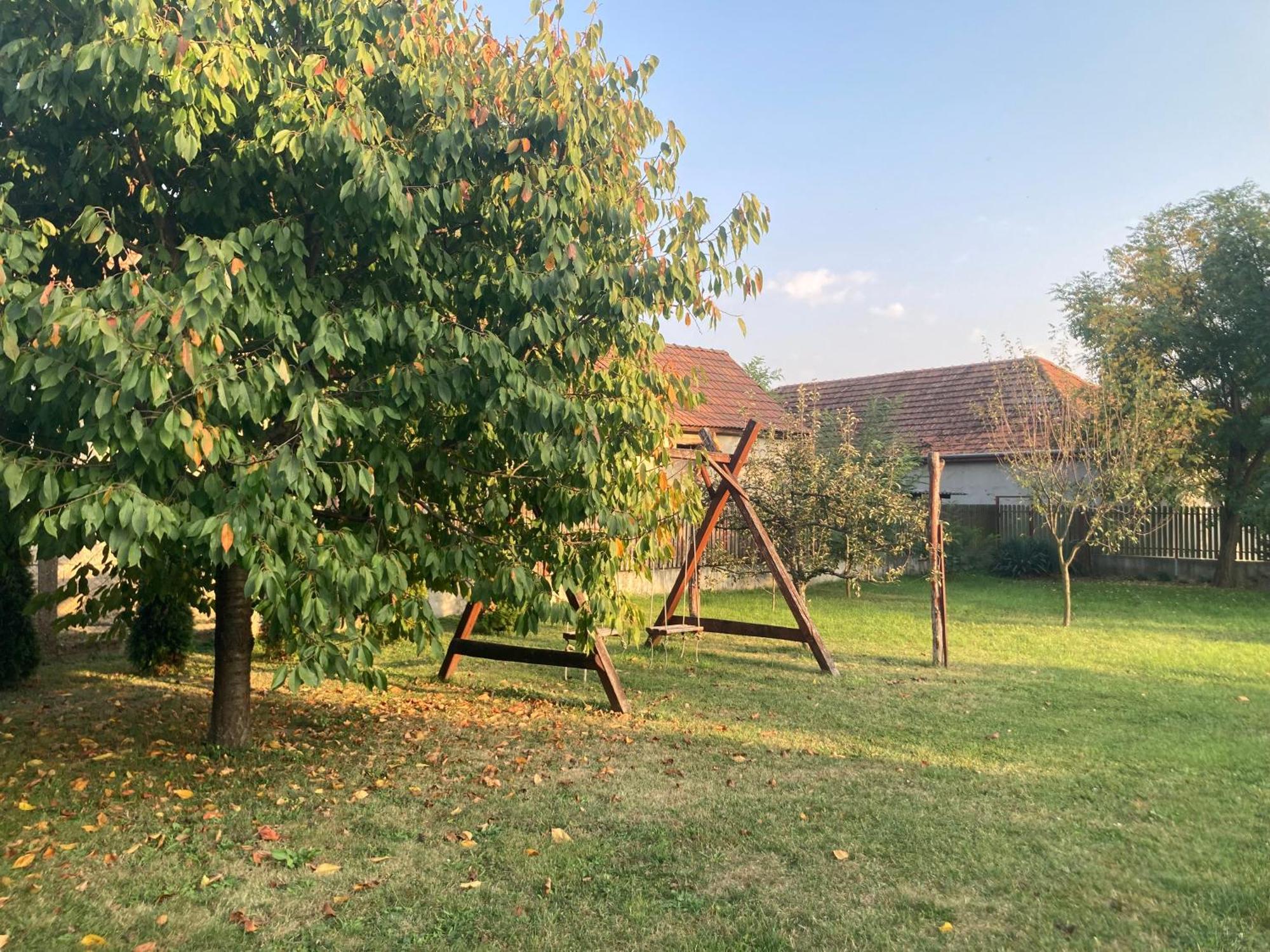 Apartamento Tiszavirag Vendeghaz Tiszacsege Exterior foto